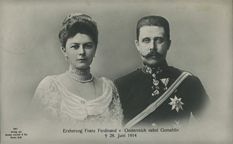 Postkartenmotiv mit dem  österreichischen Thronfolger Erzherzog Franz Ferdinand und seiner Frau Sophie von Hohenberg
