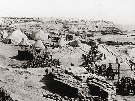 Alliierte Stellungen am Strand von Gallipoli.